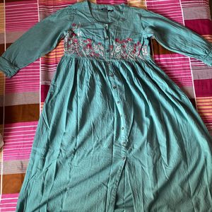 woman kurti