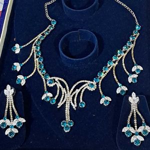 Blue & White Stone Jewelry With 4 Earring Freebies