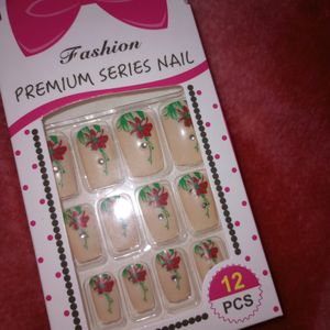 Artificial Nails In Nude Colour