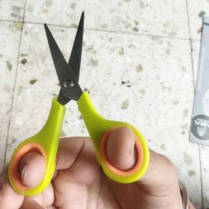 2pcs Scissors ( Big & Small Combo) Multicolor