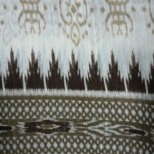 AKHILAM Women's Pochampally Viscose Ikat Woven Des