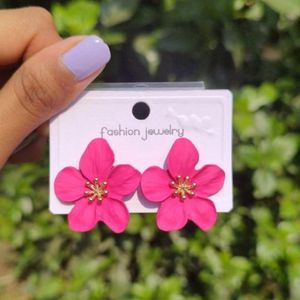 Studs Pink flower Earrings