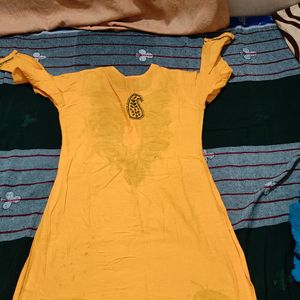 Chikankari Yellow kurti. New.