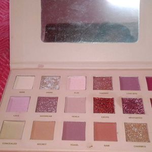 Eyeshadow palette