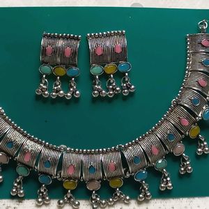 Multi Color NECKLACE