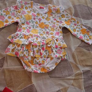 Baby Ki Dress Ka Size Mini rah Gya