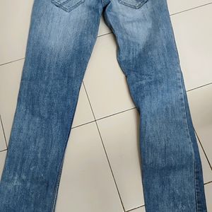 Men Blue Jeans.. Size 34