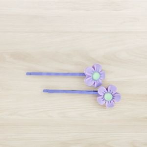 Flower Bobby Pin Sets @ ₹30/- Per Pair