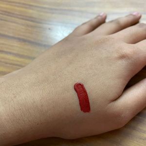 Huda Beauty Lipstick