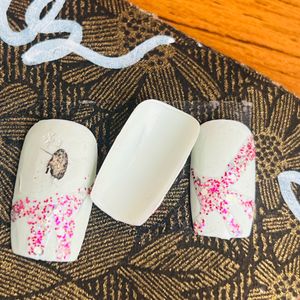 🎁Combo of two design, fake nails