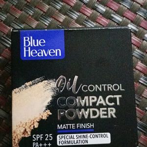 Blue Heaven Oil Free Compact Powder