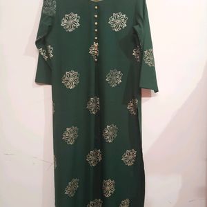 Women Kurta Set.