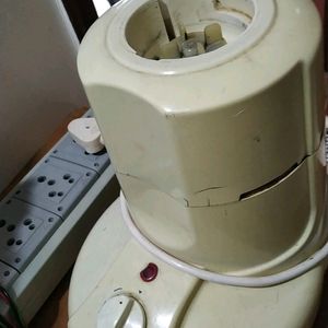 Selling Used Mixer Without Jar But Works Great