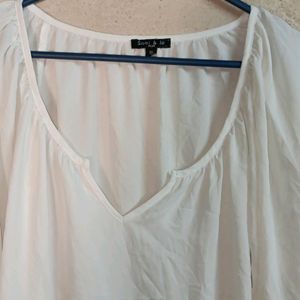 Women's Top Oversized White