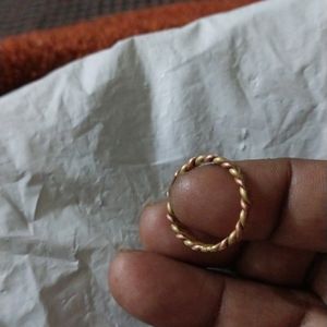 AMAZING RING