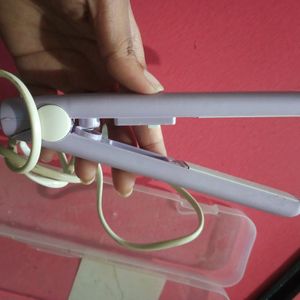 Travel Friendly Hair Straightener