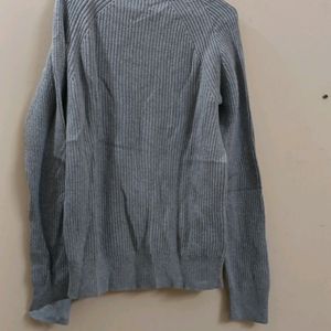 Woolen Sweater Full Sleeves.