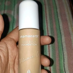 Mama Earth Glow Serum Foundation