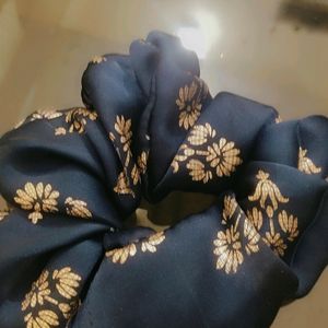 Handmade Mulberry💎✨ Color scrunchies Medium sized