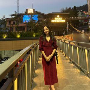 Maroon Midi Dress💃🏻Party Wear🪩