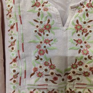 MAX Tunic With Colorful Embroidery