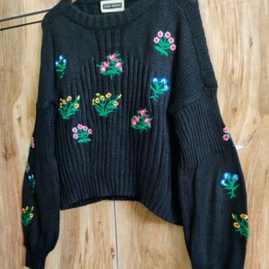 Black Embroidery Work Baggi Sweater Size44-46