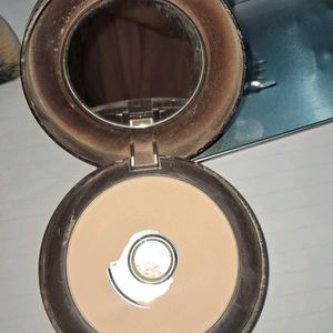 mars compact with makeup and blusher brush