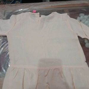 12-13'year Girls Peach Colored Top