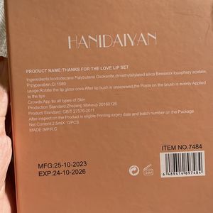 Hanidaiyan Lip Set