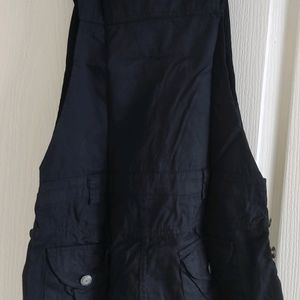 Gorgeous short black dungaree with inner top