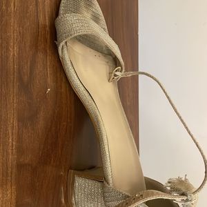 Heels 2inch Golden