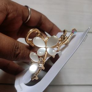 White Marble Butterfly Korean Clips