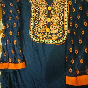 Very Good Kurties, Varrious Fabrike