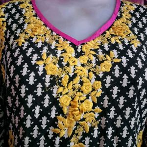 Beautiful Embroidery Kurti