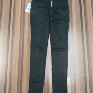 T-77 Size 32 Slim Fit Women Denim Jeans