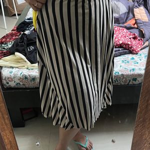 Off White And Black Strips Skirt