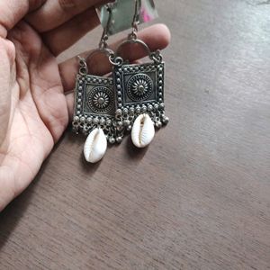 I Want To Sell Earrings