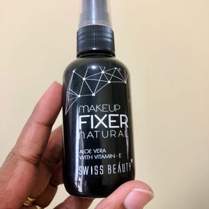 Swiss Makeup Fixer And Zivame Body Shimmer Combo