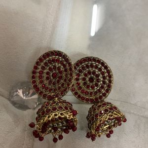 5 Pairs Of Earrings