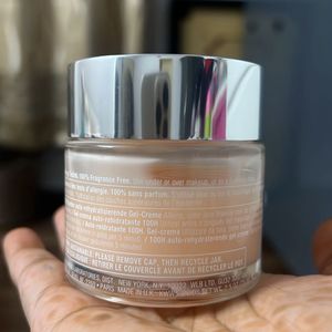 Clinique Moisture Surge