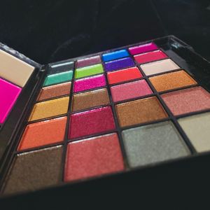 Ecstasy Makeup Palette