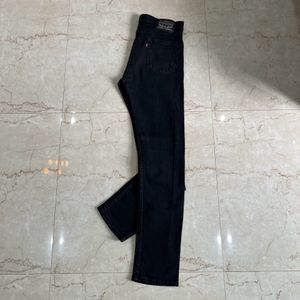 Jet Black Levi’s Slim Denim