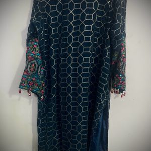 Pakistani Wedding Suit With Duppatta