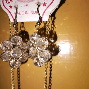 Beautiful Diamond Floral Earrings And Necklace Set