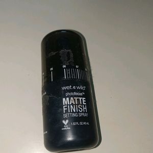 Wet N Wild  Matte Finish Setting Spray