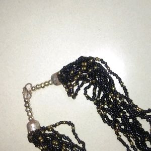 Beautiful Black Pendant blac Beads Necklace