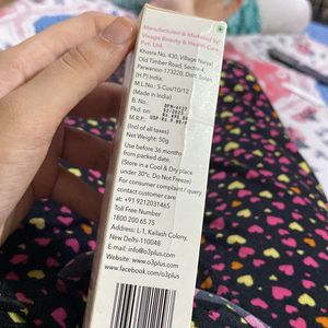 Derma Co Vit C Serum