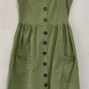 Green Sleeveless Dress