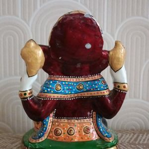 Ganesha Statue In Good Condition