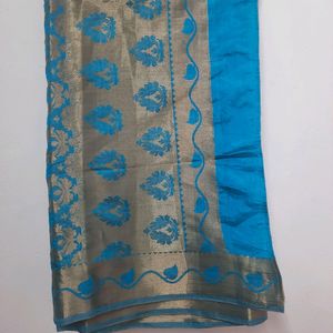 Silk sari With Golden Thread Work